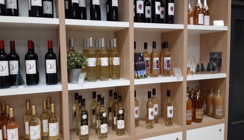 Nos sélections de vins en provenance de Gardanne, Trets, Puyloubier et Châteauneuf-le-Rouge Nos sélections de vins en provenance de Gardanne, Trets, Puyloubier et Châteauneuf-le-Rouge